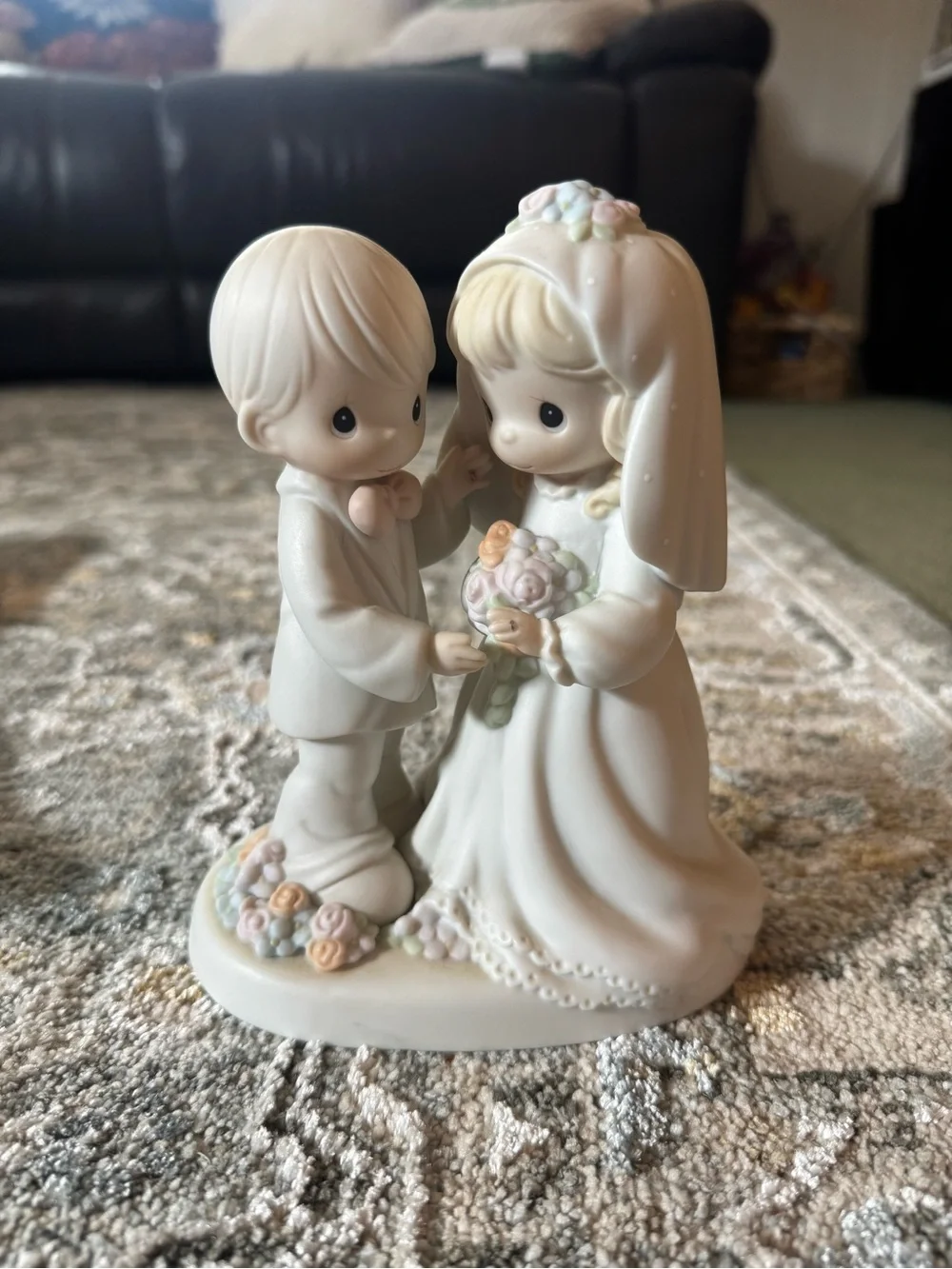 RARE vintage Precious Moments White Porcelain Bride and Groom Cake Topper